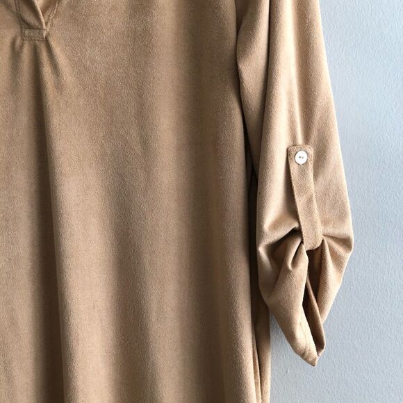 Cha Cha Vente Soft Suede Flowy Relaxed VNeck 3/4 Sleeve Mini Dress Tan - Picture 7 of 13